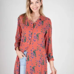 Natural Life Georgia Gauze Shirt Dress - Red Green Floral -Natural Life Shop 1A2A0052 scaled