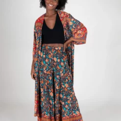 Natural Life Let's Go West Kaftan - Navy Red Floral Border -Natural Life Shop 1A2A0183 6ef310e5 1a7d 46c6 af85 152e7a8e31c8 scaled