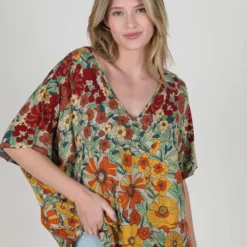 Natural Life Easy V-Neck Top - Gold Vintage Floral 8 Natural Life Easy V-Neck Top - Gold Vintage Floral -Natural Life Shop 1A2A3677 scaled