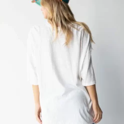 Natural Life Life Is A Canvas Tee - Follow The Sun, White -Natural Life Shop 1A2A4228 20copy scaled