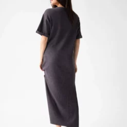 Natural Life Graphic Tee Maxi Dress - Charcoal Floral Bouquet -Natural Life Shop 1A2A4273 scaled