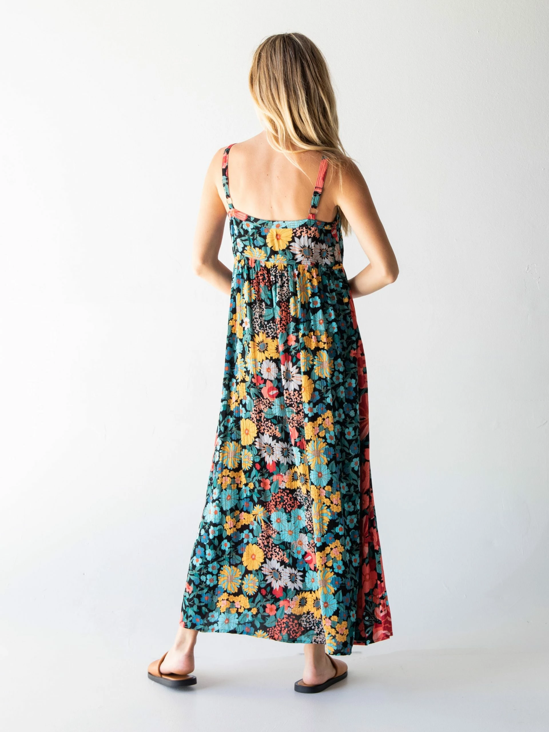 Natural Life Sidney Maxi Dress - Black Coral Floral 6 Natural Life Sidney Maxi Dress - Black Coral Floral - Image 4