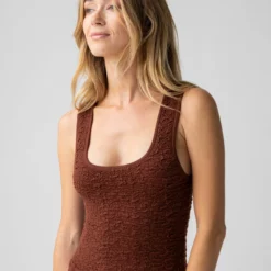 Natural Life Danielle Square Neck Tank - Coffee -Natural Life Shop 1A2A6088 scaled