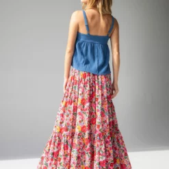 Natural Life Flora Convertible Skirt - Bright Pink Floral 12 Natural Life Flora Convertible Skirt - Bright Pink Floral -Natural Life Shop 1A2A7111 6186a1c1 1a7b 41cc 8848 e9698b318051 scaled