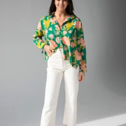 Natural Life Lara Button Down - Green Coral Floral -Natural Life Shop 1A2A7288 scaled