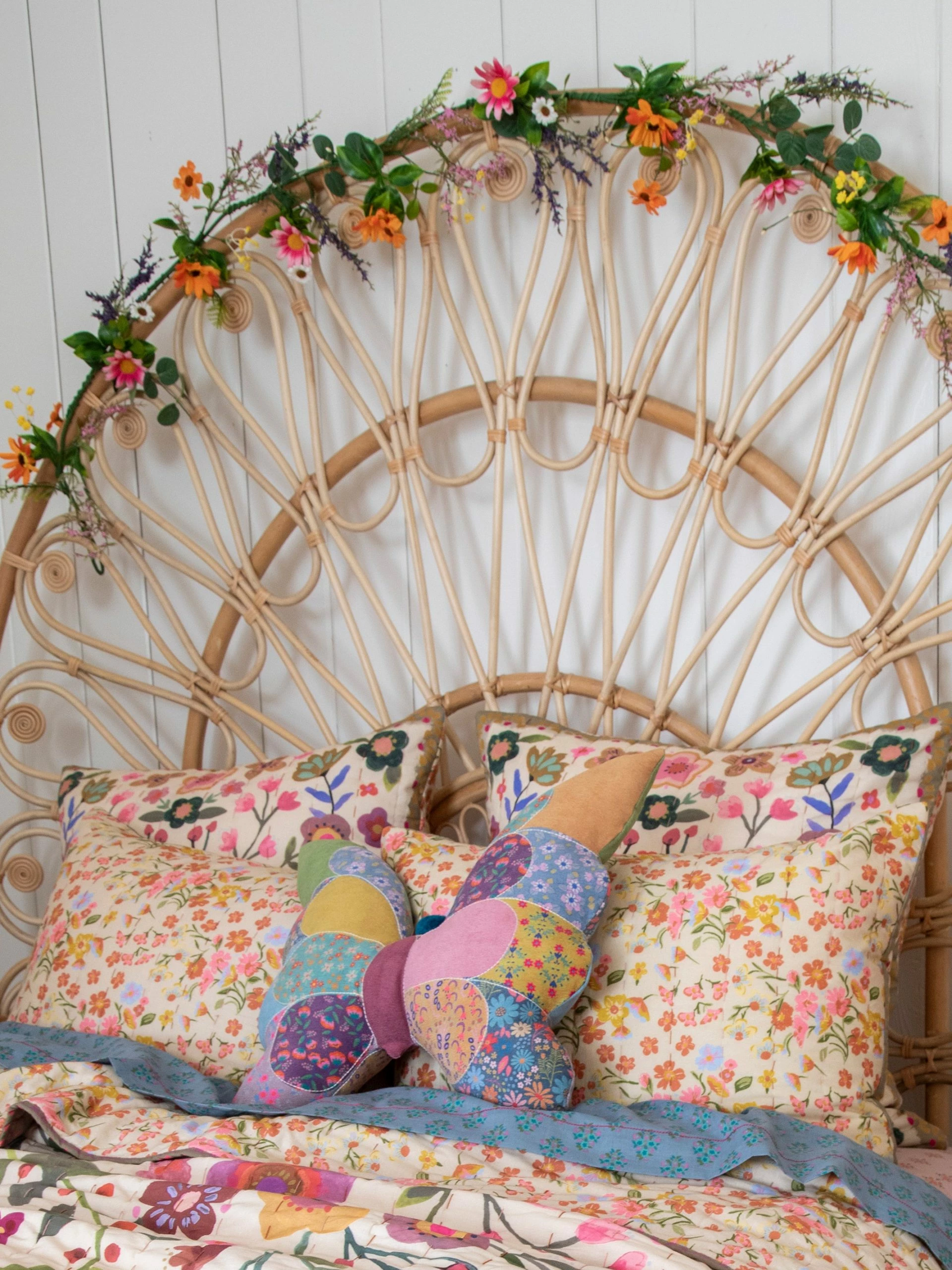 Natural Life Wildflower Garland 4 Natural Life Wildflower Garland - Image 2