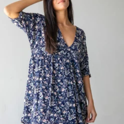 Natural Life Stella V-Neck Dress - Navy Tan Floral -Natural Life Shop 1A2A8634 scaled