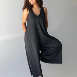 Natural Life Knit V-Neck Jumpsuit - Charcoal -Natural Life Shop 1A2A9391 scaled