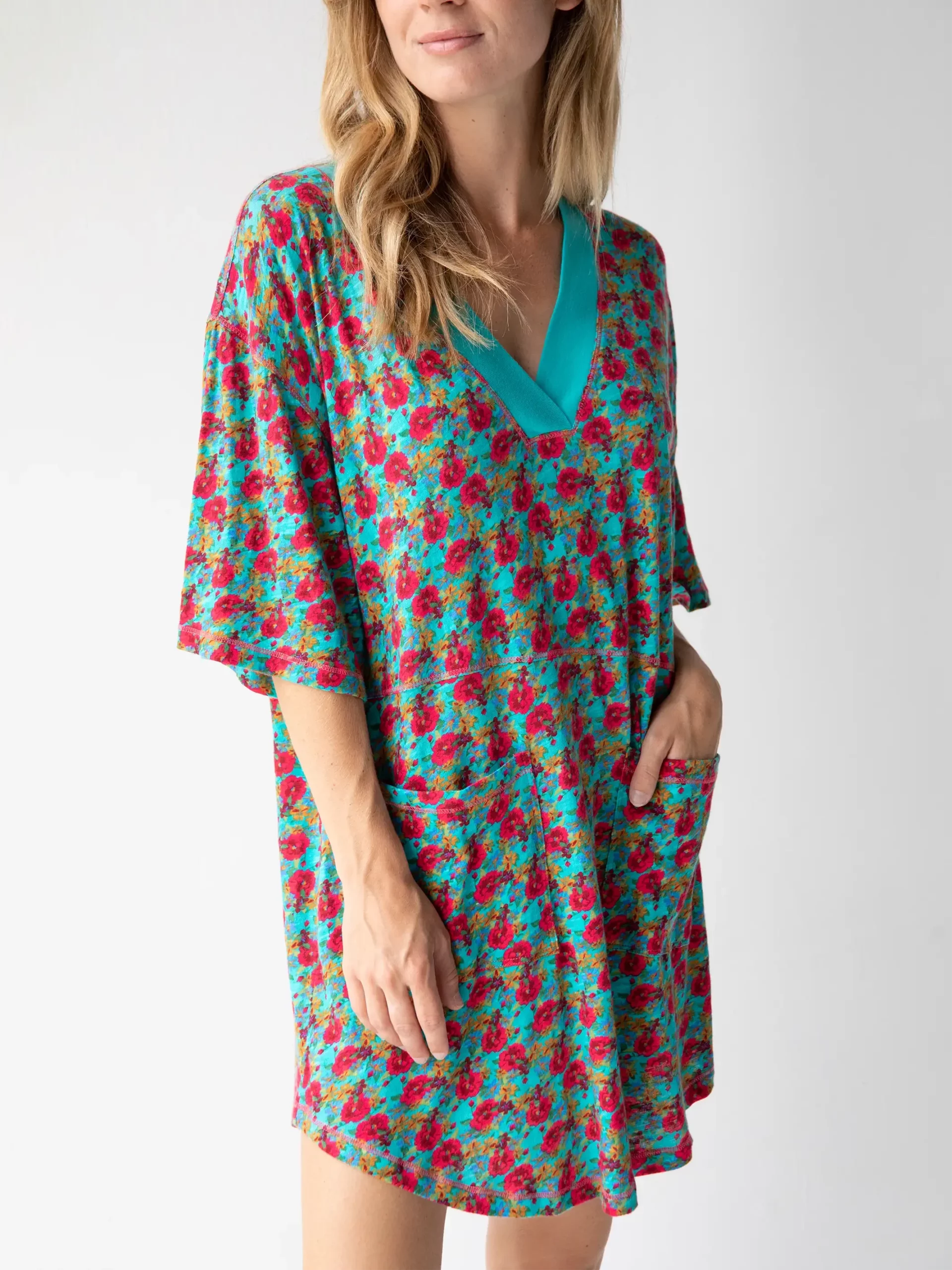 Natural Life Charlie V-Neck Dress - Red Blue Floral 4 Natural Life Charlie V-Neck Dress - Red Blue Floral - Image 2