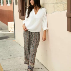 Natural Life Allison Pant - Border Print -Natural Life Shop 484A0717 20copy scaled