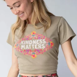 Natural Life Perfect Fit Tee Shirt - Kindness Matters -Natural Life Shop 484A1095 20copy scaled