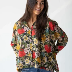 Natural Life Lara Button Down - Black Red Poppy -Natural Life Shop 484A3911 20copy scaled