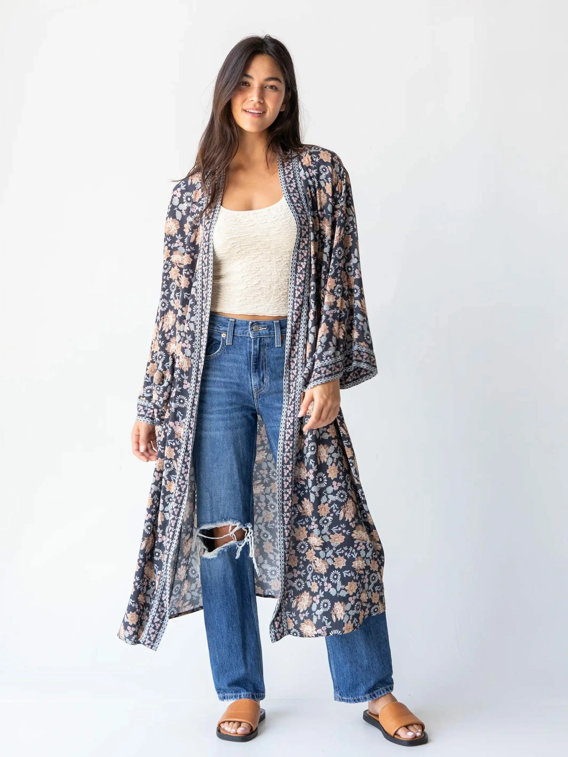 Natural Life Camila Kimono - Charcoal Light Blue Floral 3 Natural Life Camila Kimono - Charcoal Light Blue Floral
