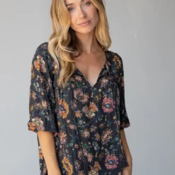 Natural Life Maribel Top - Black Floral