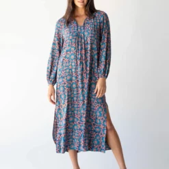 Natural Life Rowan Side Slit Midi Dress - Teal Dahlias -Natural Life Shop 484A5225 20copy scaled