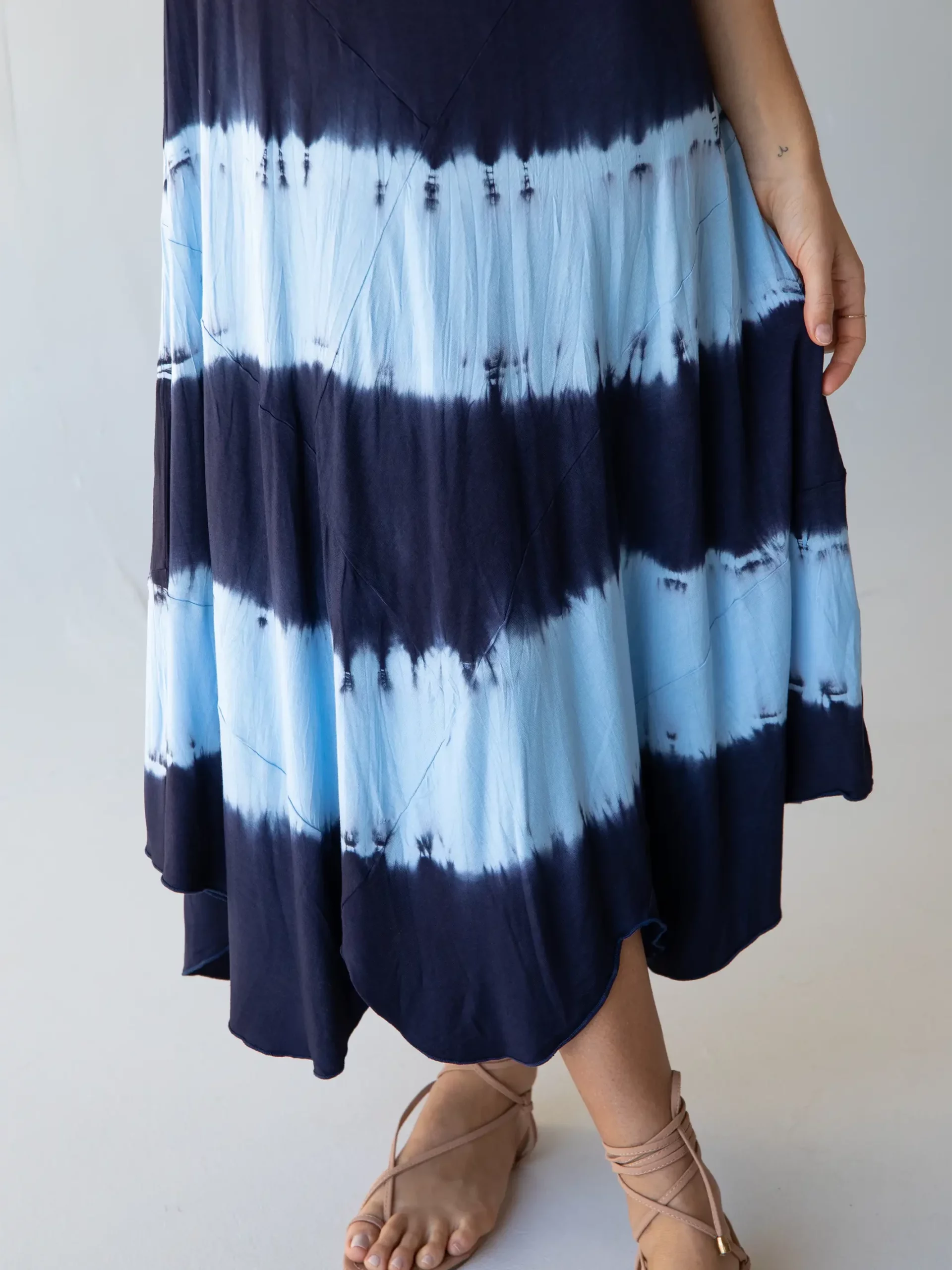 Natural Life Livie Maxi Dress - Blue Stripe Tie-Dye 6 Natural Life Livie Maxi Dress - Blue Stripe Tie-Dye - Image 4