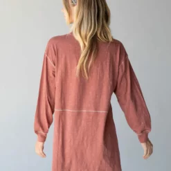 Natural Life Charlie Long Sleeve V-Neck Dress - Rust 7 Natural Life Charlie Long Sleeve V-Neck Dress - Rust -Natural Life Shop 484A6493 20copy scaled