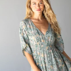 Natural Life Sanibel Kaftan Dress - Sage Green Floral -Natural Life Shop 484A7003 20copy scaled