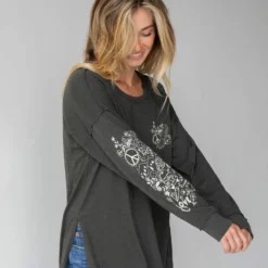 Natural Life Doodle Tee - Washed Charcoal -Natural Life Shop 484A7372 20copy scaled