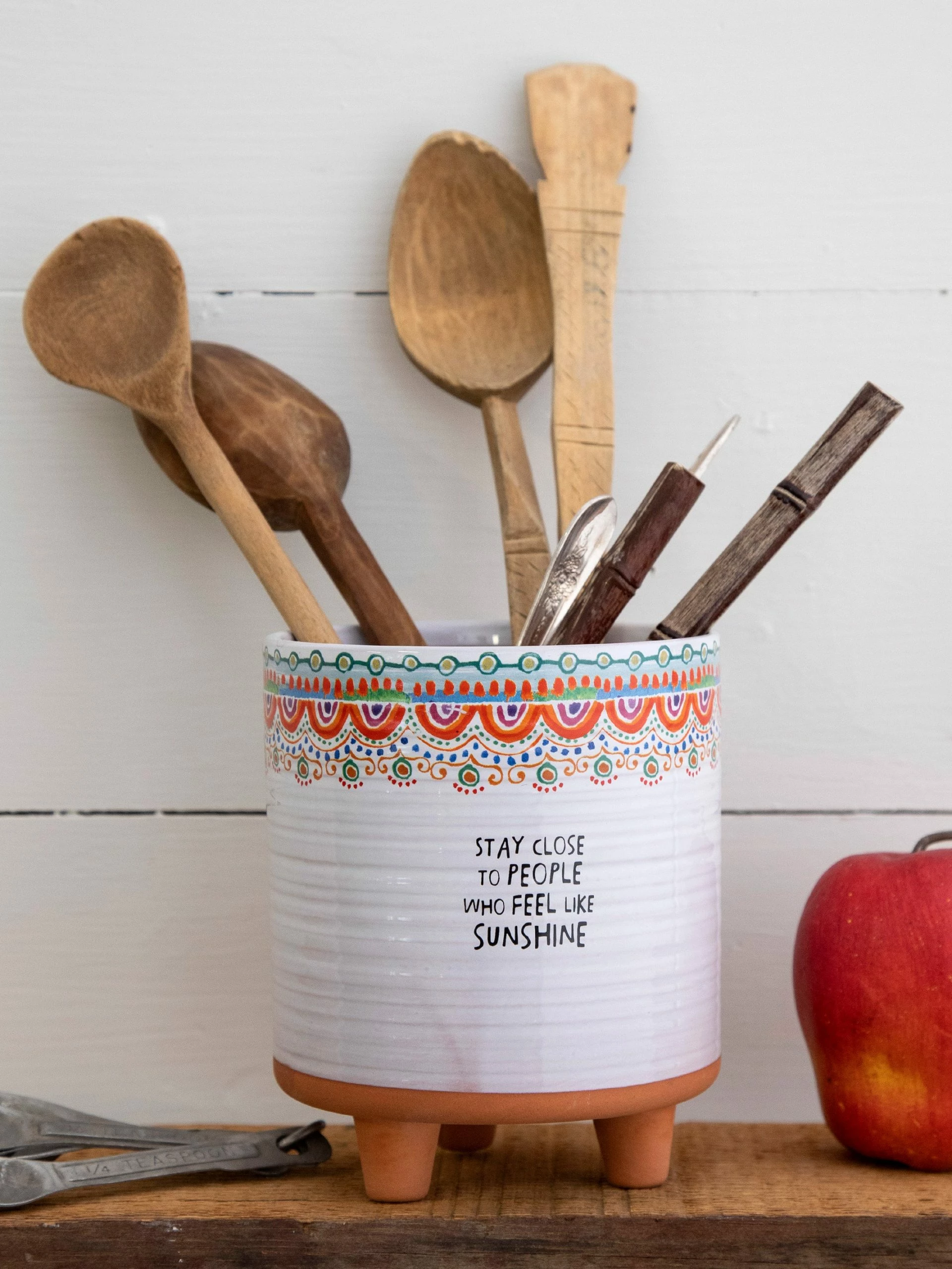 Natural Life Artisan Terracotta Indoor Planter, Medium - Stay Close 5 Natural Life Artisan Terracotta Indoor Planter, Medium - Stay Close - Image 3