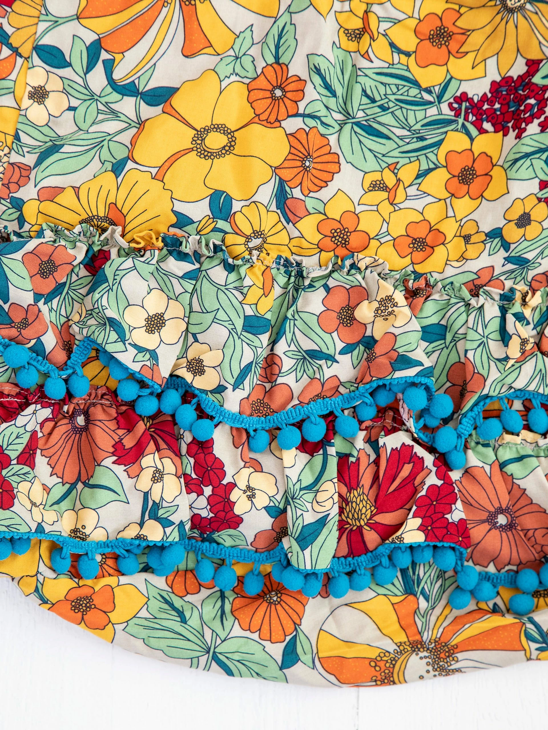 Natural Life Ruffle Tote Bag - Gold Vintage Floral 7 Natural Life Ruffle Tote Bag - Gold Vintage Floral - Image 5