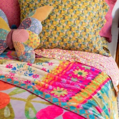 Natural Life Double-Sided Cozy Coverlet - Floral Patchwork -Natural Life Shop BSS000057 6 scaled