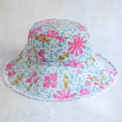 Natural Life Canvas Bucket Hat - Blue Pink Daisies -Natural Life Shop HAT000032 scaled