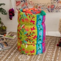 Natural Life Lounge Bed Roll - Border Print