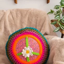 Natural Life Crochet Pillow - Peace Sign -Natural Life Shop PLW000061 2 scaled