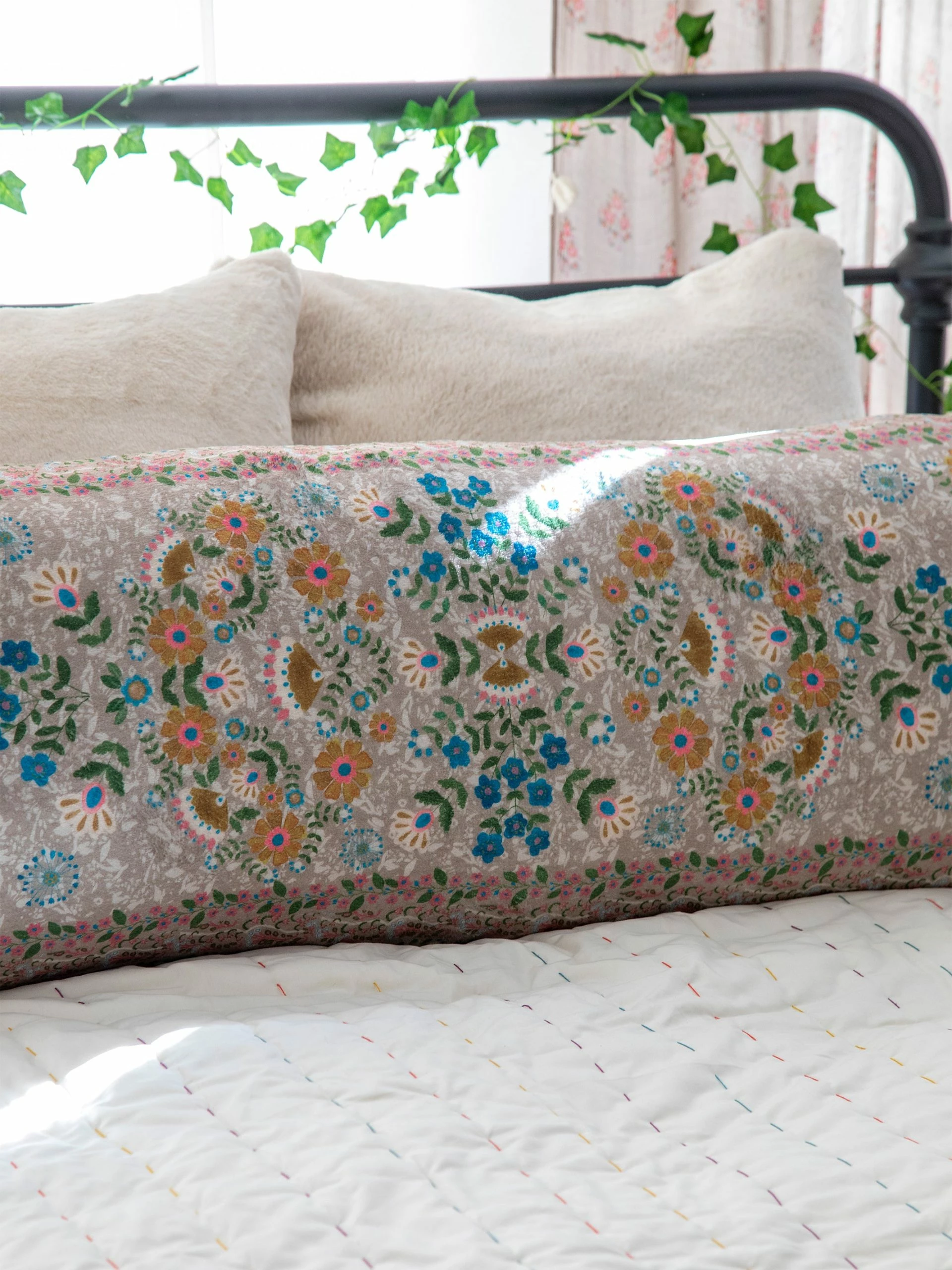 Natural Life Reversible Cozy Body Pillow Cover - Cream 5 Natural Life Reversible Cozy Body Pillow Cover - Cream - Image 3