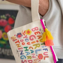 Natural Life Period Pouch - Beautiful Girl -Natural Life Shop Period Pouch 20Beautiful Girl A3 scaled