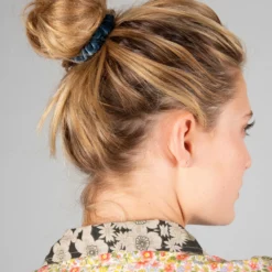 Natural Life Blossom Ankle Socks & Scrunchie, Set Of 3 - Dark Floral -Natural Life Shop SOCK172 6 scaled