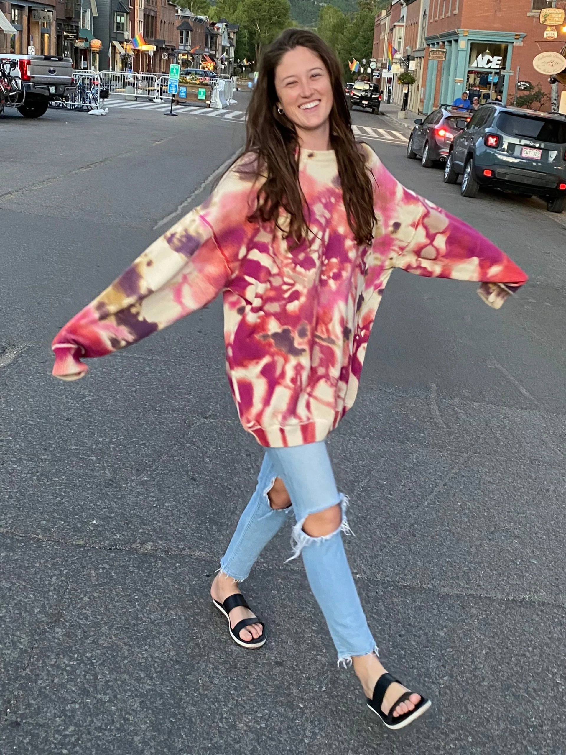 Natural Life Taylor Oversized Sweater - Magenta Tie-Dye 8 Natural Life Taylor Oversized Sweater - Magenta Tie-Dye - Image 6