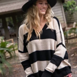 Natural Life Slouchy V-Neck Sweater - Black Tan