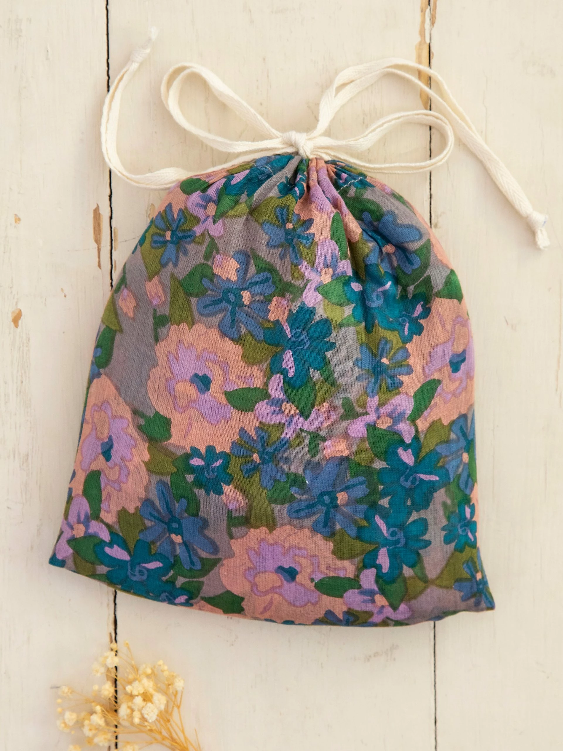 Natural Life Kaftan-In-A-Bag - Pink Blue Floral 6 Natural Life Kaftan-In-A-Bag - Pink Blue Floral - Image 4