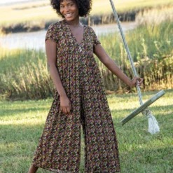 Natural Life Avery Wide-Leg Jumpsuit - Black Branches 10 Natural Life Avery Wide-Leg Jumpsuit - Black Branches -Natural Life Shop VP3A0750 scaled