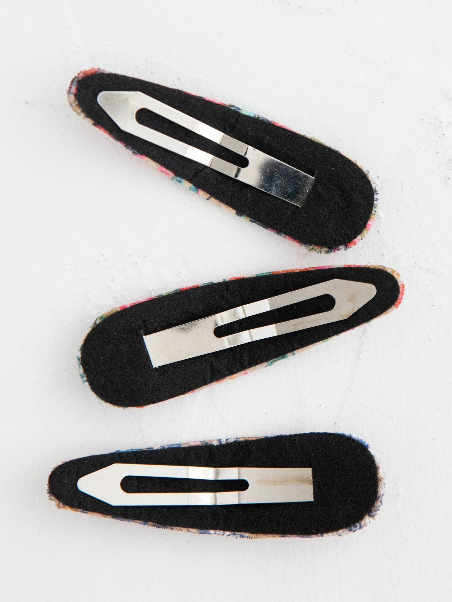 Natural Life Velvet Floral Hair Clips, Set Of 3 6 Natural Life Velvet Floral Hair Clips, Set Of 3 - Image 4