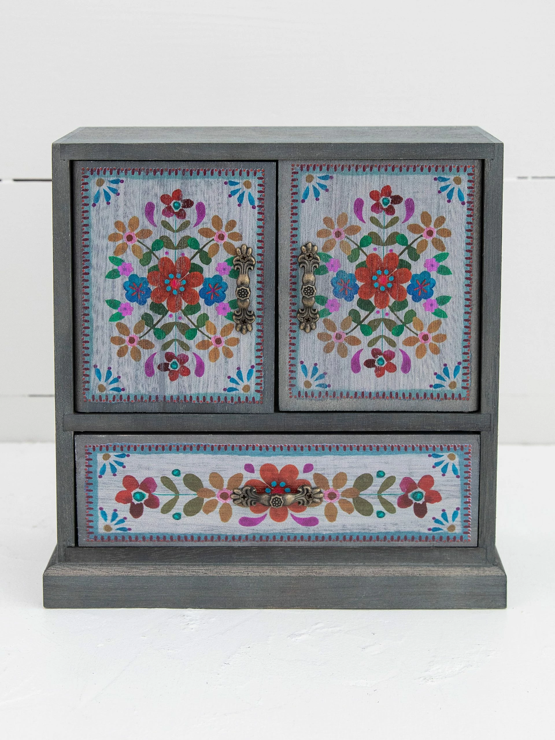 Natural Life Painted Jewelry Dresser 5 Natural Life Painted Jewelry Dresser - Image 3