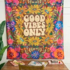 Natural Life Cotton Wall Tapestry - Good Vibes Only